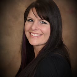 Razors Edge Salon - Stylist- Michelle