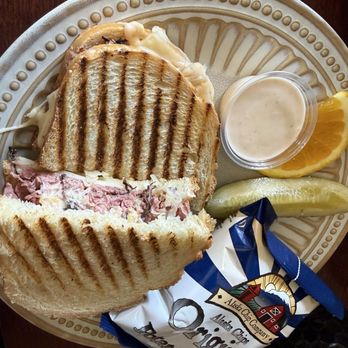 Zudy's Cafe - Internet Cafes Near Me - Seward, Alaska