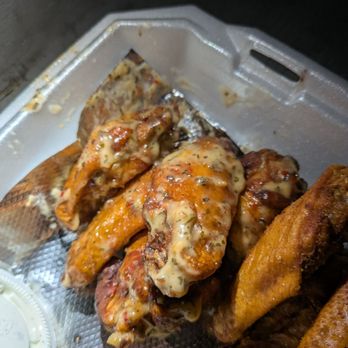 Trap wingz - Garlic Parm - Food Trucks Near Me - Las Vegas, Nevada Trap wingz - Garlic Parm - Food Trucks Near Me - Las Vegas, Nevada