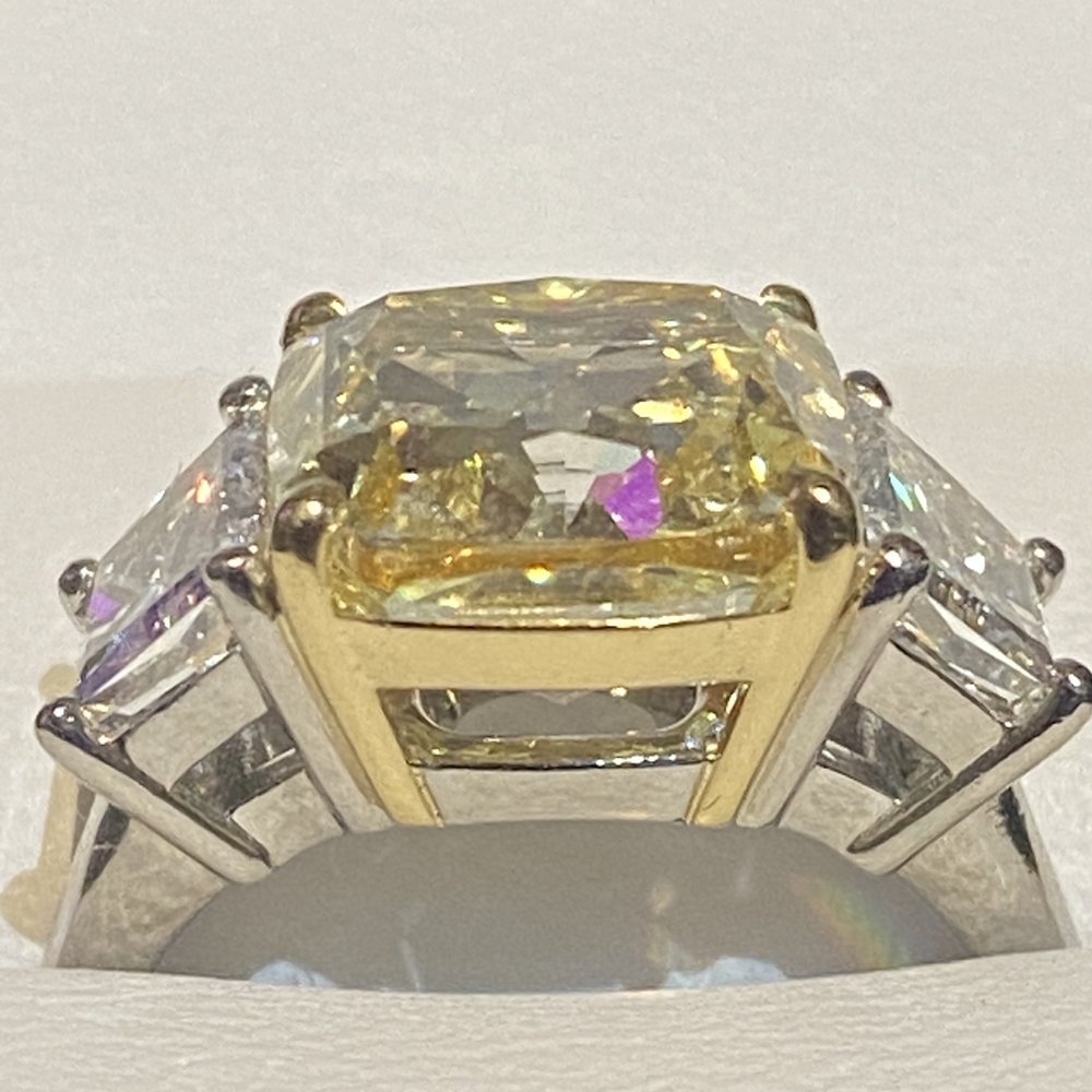 Bella Fine Jewelry - Natural Yellow Diamond ring with white diamonds. - Jewelry Near Me - Santa Fe, New Mexico Bella Fine Jewelry - Natural Yellow Diamond ring with white diamonds. - Jewelry Near Me - Santa Fe, New Mexico