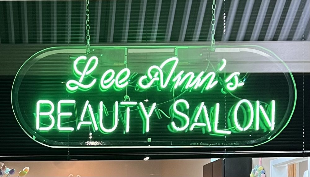 LEE ANN’S BEAUTY SALON Updated September 2024 1609 S Green St