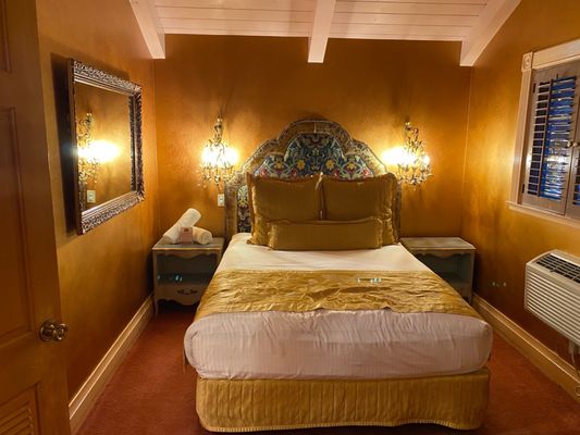 Madonna Inn by null