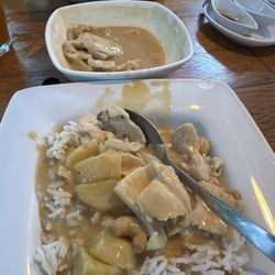 Gluay Maai Thai - Massaman curry