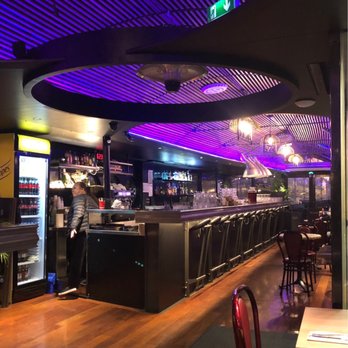Bistrot Alexandre III - Great lighting inside! - Bistros Near Me - Paris, 75