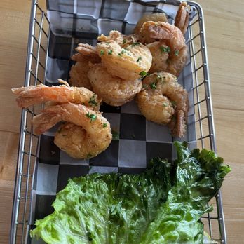 Foxy's Harbor Grille - Fried shrimp appetizer, no sauce - Seafood Near Me - St Michaels, Maryland