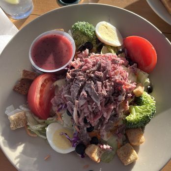 O'Keefes Irish Pub & Restaurant - Prime rib salad - Irish Pub Near Me - Tavares, Florida O'Keefes Irish Pub & Restaurant - Prime rib salad - Irish Pub Near Me - Tavares, Florida