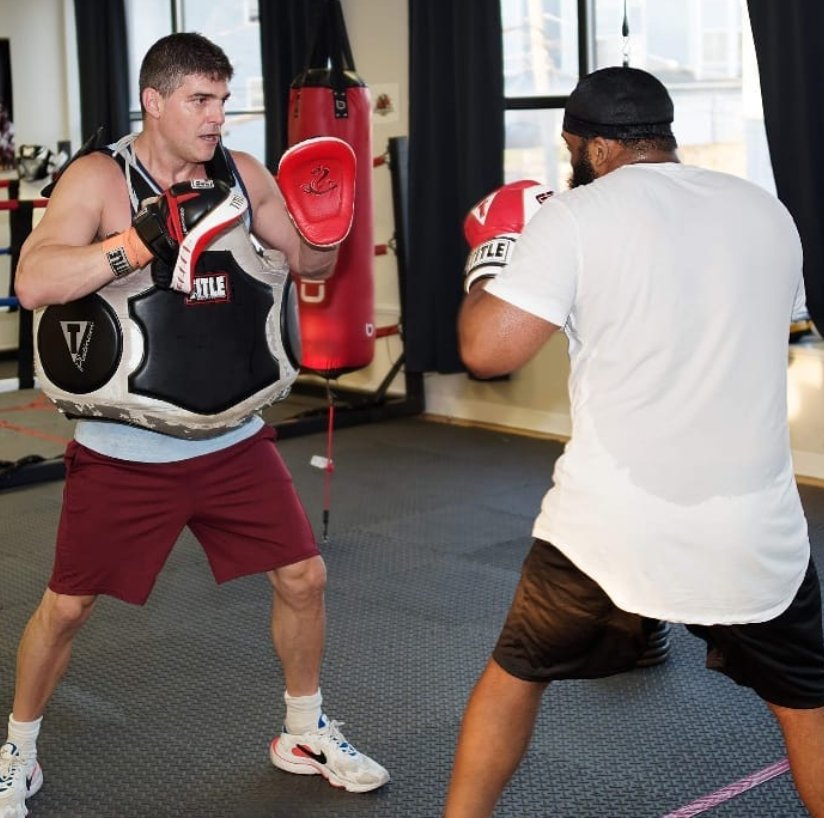 HANDS UP BOXING Updated August 2024 32 Photos 61 Main St, Norwalk