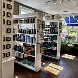 Annapolis Pottery - Lots to pick