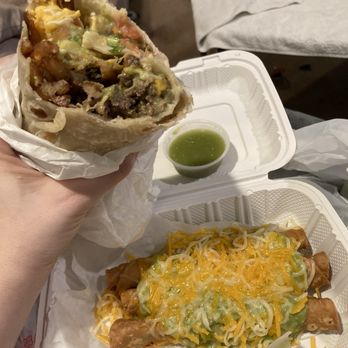 California Burritos - California Burrito 3 Piece Guacamole and Cheese Roll Taco Green sauce - Mexican Near Me - San Diego, California