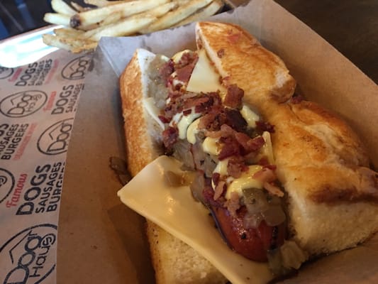 Dog Haus by null