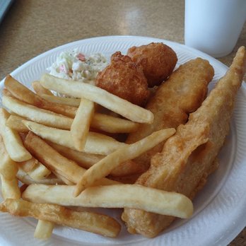Captain D's - 2 piece fish meal - Seafood Near Me - Forest Hill, Texas