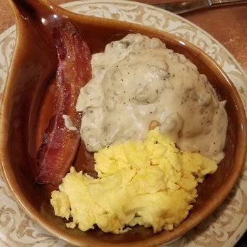 Another Broken Egg Cafe - Biscuit and gravy - Breakfast & Brunch Near Me - Clearwater, Florida