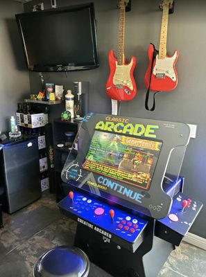 TableTop Arcades - All games are the original versions with original sounds and music.

 

We offer LED light strips on some of our models and they all come with a speaker system with amp to adjust tremble etc.

 

We’ve sold to high clientele like Tracy McGrady, Post Malone, Vince Vaughn etc.


We have machines in Google Break Rooms, Universities, Military Bases, Hospitals etc.

 

We’ve been in business over 10 years so we have experience in this market and bring an overall kick ass product to the arcade industry.


We offer Custom Artwork for all of our machines, so customers can customize their machine to look how ever they want. This is a great bonus option.

 

We have the largest selection of arcades and pinballs in the industry.