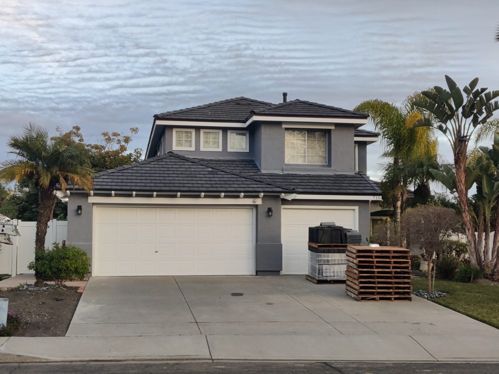 Slide of Sustaita Roofing