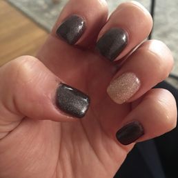 Today the did my manicure. I was satisfied 60% First i choose a color but they didn't have it , so i change that color. Today the did my manicure. I was satisfied 60% First i choose a color but they didn't have it , so i change that color.