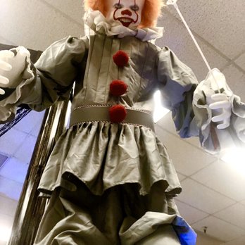 Spirit Halloween - Pennywise lost his balloon - Accessories Near Me - Morgan Hill, California