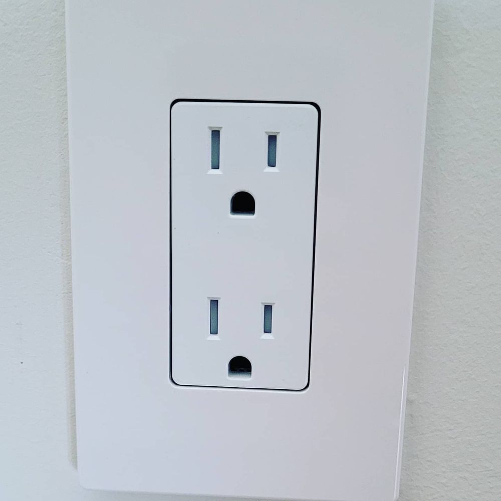 Slide of Poly High Master Electrician