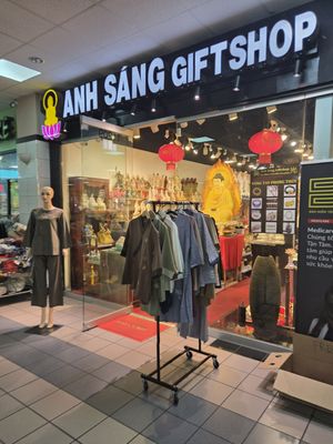 Hong Kong City Mall by null