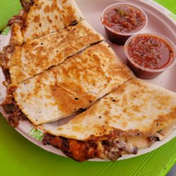 RAD DADS' Tacos & Tequila Bar - Steak quesadilla