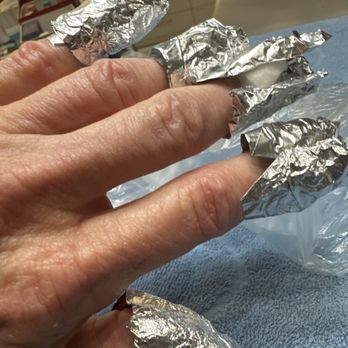 Gloss Nail Bar - Waiting on my gel to dissolve!! - Waxing Near Me - Lake Wylie, South Carolina