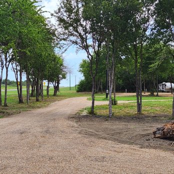 Hidden Trails RV Park - RV Parks Near Me - Bells, Texas