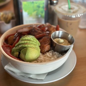 MIAM Cafe - Pollo Saltado Bowl - Sandwiches Near Me - Miami, Florida