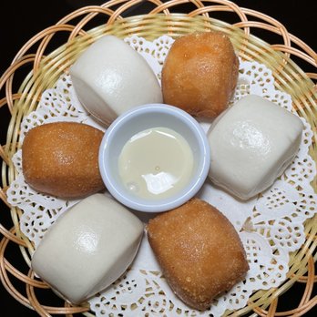 Chef Jiang - X9. Mini Steamed White and Brown Buns - Chinese Near Me - Farmington, Connecticut Chef Jiang - X9. Mini Steamed White and Brown Buns - Chinese Near Me - Farmington, Connecticut
