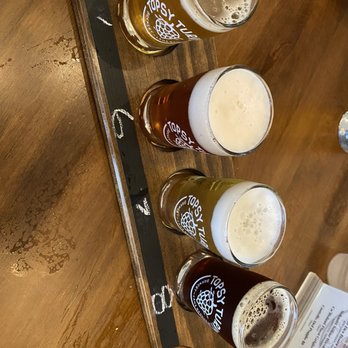 Topsy Turvy Brewery - Flight - Breweries Near Me - Lake Geneva, Wisconsin Topsy Turvy Brewery - Flight - Breweries Near Me - Lake Geneva, Wisconsin