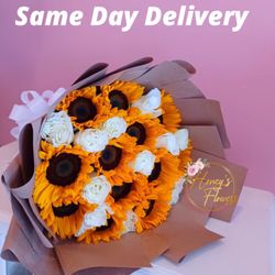 Honey's Flowers - Bouquet of White Roses & Sunflowers
