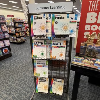 Books A Million - Bookstores Near Me - Kissimmee, Florida
