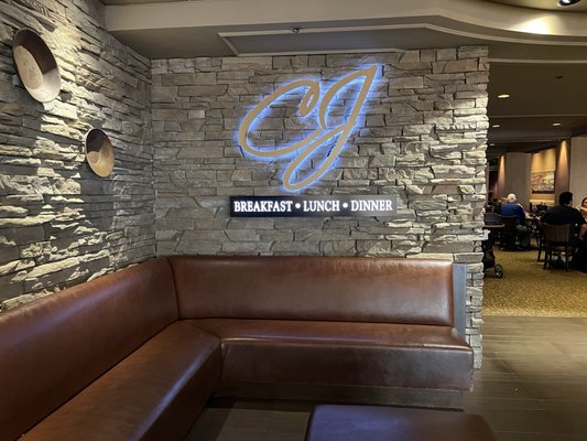 Claim Jumper Restaurants by null