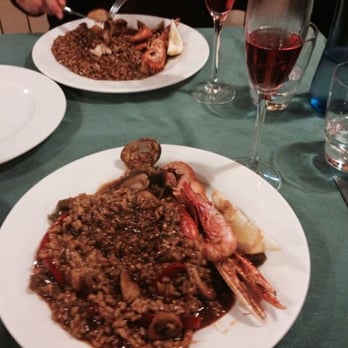 Cheriff - Paella Cheriff. Too salty. - Seafood Near Me - Barcelona, B Cheriff - Paella Cheriff. Too salty. - Seafood Near Me - Barcelona, B