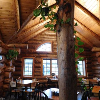 Oros Fireside Restaurant - such a lovely ambience - American Near Me - Cannon Beach, Oregon