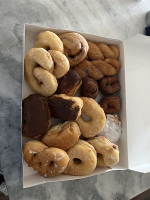 Piazza's Bakery by null