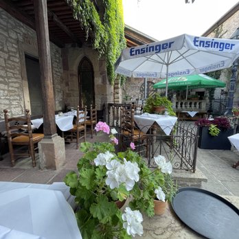 LoewenThor - Beer Garden Near Me - Gondelsheim, BW