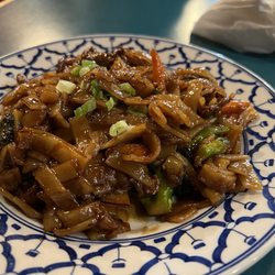 Pad Thai Restaurant - This is NOT See Ew. Really not.