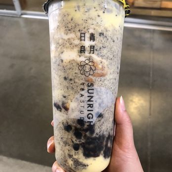 Sunright Tea Studio - Oreo brulee with boba and mochi - Bubble Tea Near Me - Costa Mesa, California Sunright Tea Studio - Oreo brulee with boba and mochi - Bubble Tea Near Me - Costa Mesa, California
