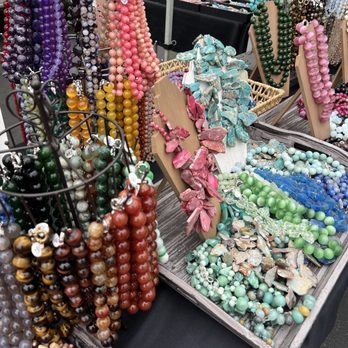 Rose Bowl Flea Market - Flea Markets Near Me - Pasadena, California Rose Bowl Flea Market - Flea Markets Near Me - Pasadena, California
