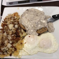 Brewster Restaurant - Country Fried Steak