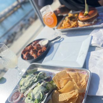Ballast Point Brewing Long Beach - Buffalo wings , garlic fries and Luisiana burger   I got the 2 fish tacos and chips   Very good - Breweries Near Me - Long Beach, California