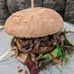 Ellis Gourmet Burger