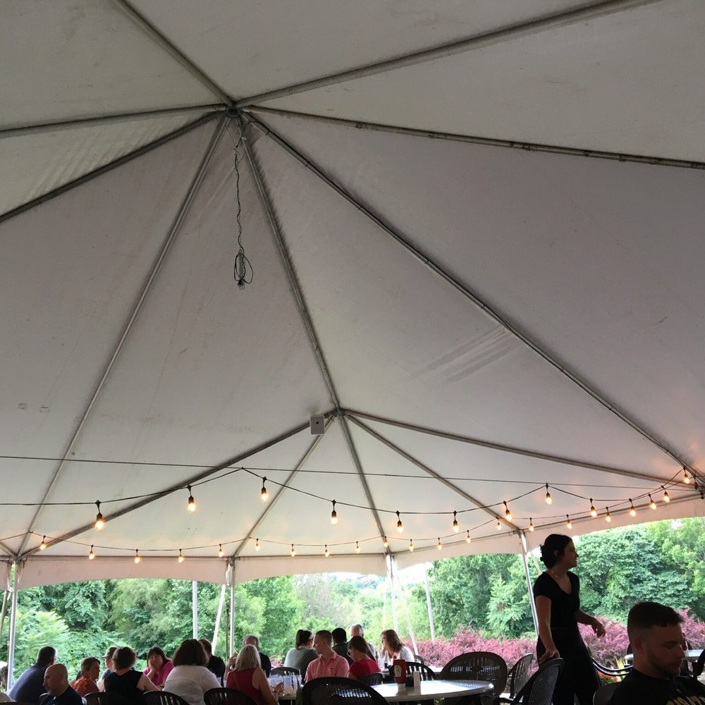 Billy's Roadhouse - Huge outside area - New American Near Me - Wexford, Pennsylvania
