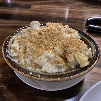 Serrato's Steakhouse - Truffle mac & cheese - Steakhouses Near Me - Franklin, Tennessee