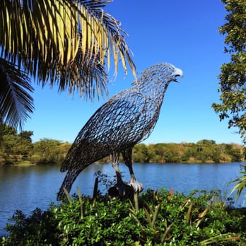 Zoo Miami - Beautiful sculpture - Zoos Near Me - Miami, Florida