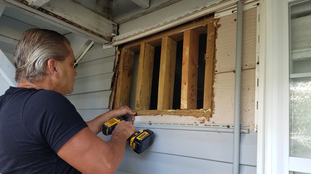 Slide of Doug Socia's Handy Man Service