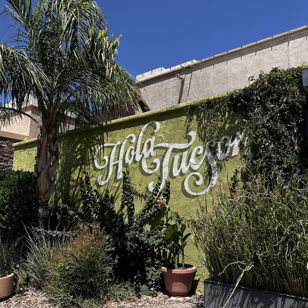Le Buzz Caffe - Outside mural - Coffee & Tea Near Me - Tucson, Arizona