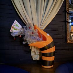 No Man's Land - Halloween Decor 2026