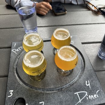 Maine Beer - Beer samples. - Breweries Near Me - Freeport, Maine Maine Beer - Beer samples. - Breweries Near Me - Freeport, Maine