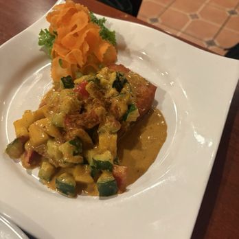 Simply Thai - Mango Salmon - Thai Near Me - Louisville, Kentucky