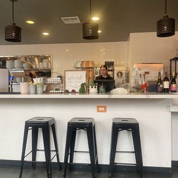 Common Bond Bistro & Bakery - Heights - Wait - Bakeries Near Me - Houston, Texas